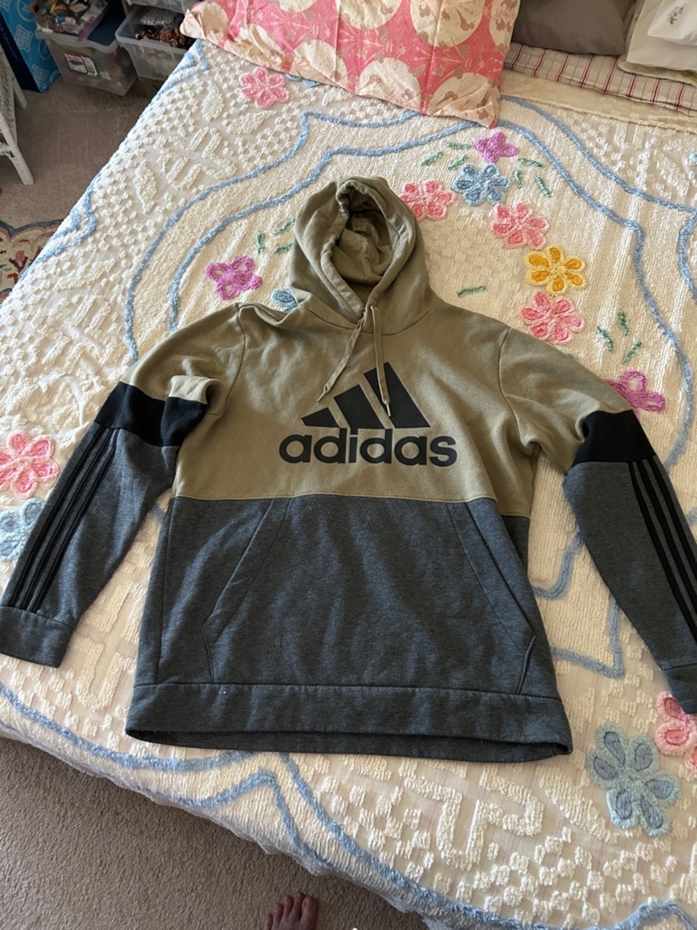 adidas Olive & Dark Gray Hoodie xL
